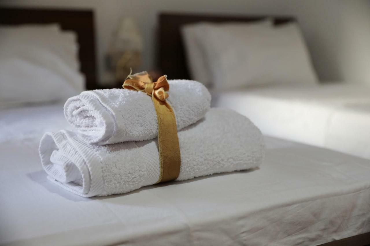 בראט Guest House Mikel מראה חיצוני תמונה