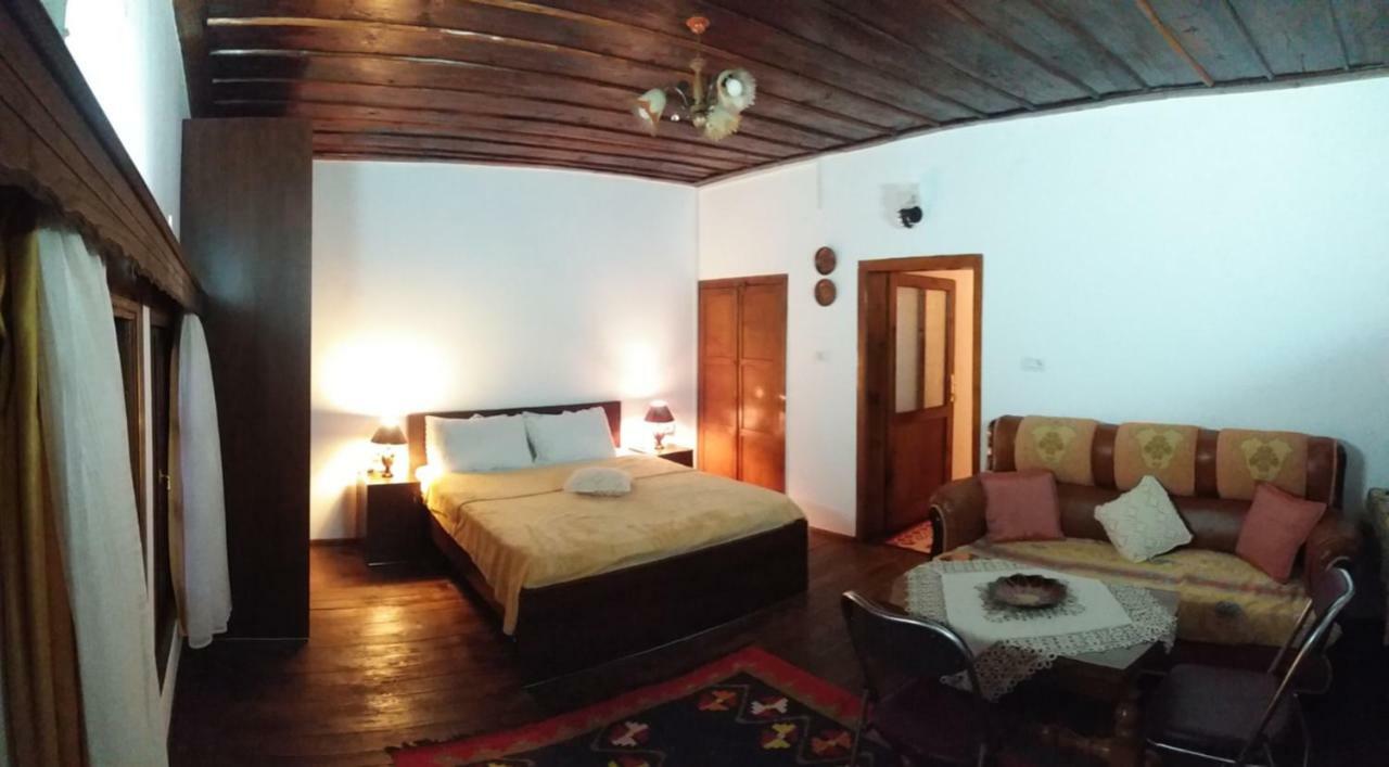 בראט Guest House Mikel מראה חיצוני תמונה